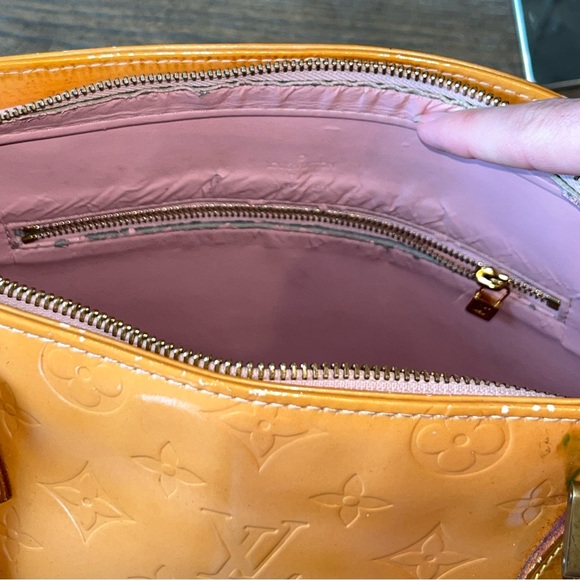 Authentic Louis Vuitton Vernis Tote - Picture 7 of 14